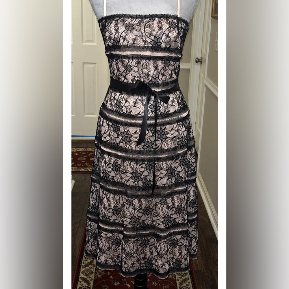 BCBGMaxazria Retro A-line Black Lace Spaghetti Strap Cocktail Dress Size 10.